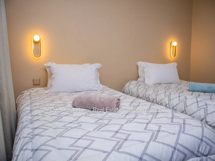 Monaval Cluster house to rent 