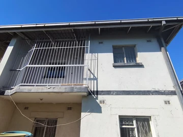 2 Bedroom Flat & Apartment