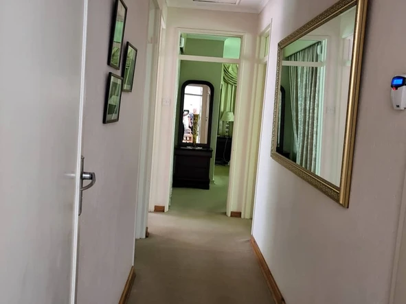 3 Bedroom Flat & Apartment