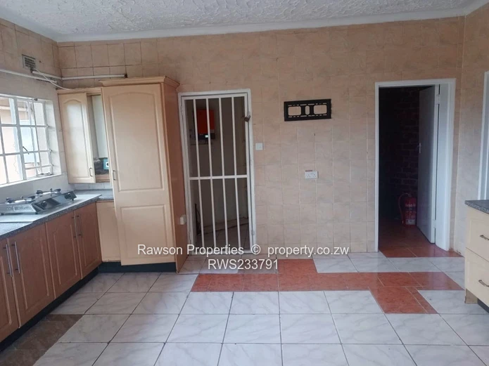 Chinhoyi house for sale