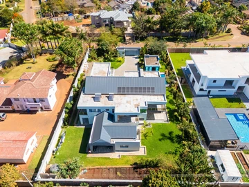 6 Bedroom House