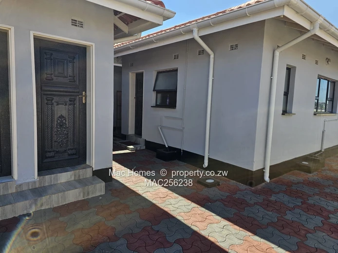 Glaudina house for Sale 