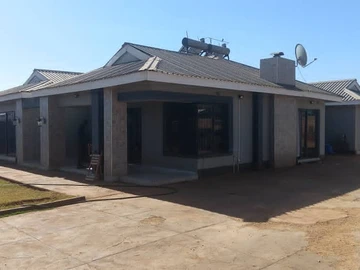 5 Bedroom House