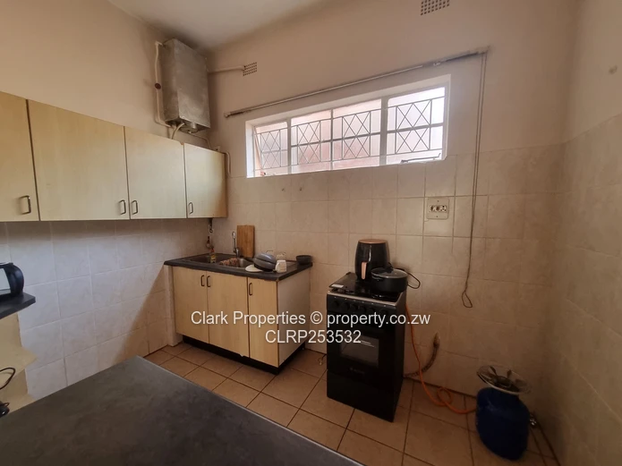 Conveniently Located Apartment!
