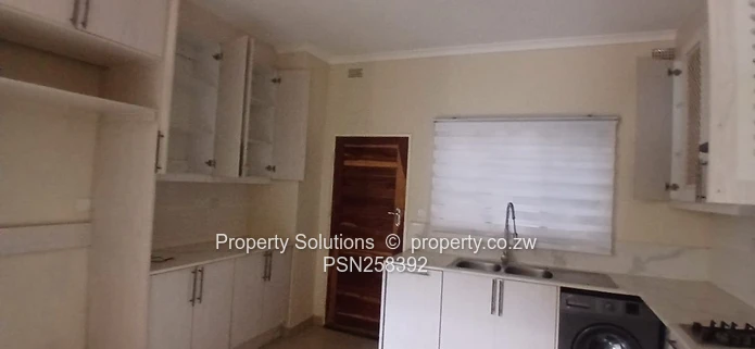 Modern 3-Bedroom Townhouse to Rent in Greencroft