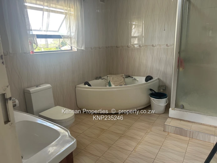 Spacious Home in Mt Pleasant Heights (Sole Mandate)