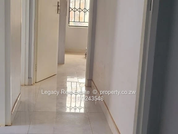 Modern 3 Bed Home With Solar & Borehole In Rainham Park