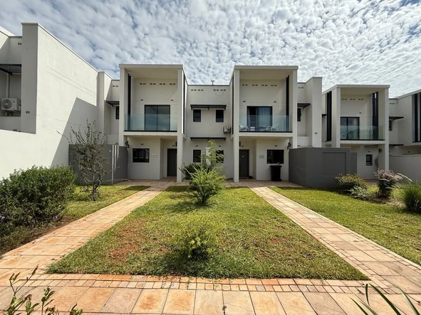 Townhouse In The Famous Victoria Falls Estate