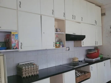 7 Bedroom House