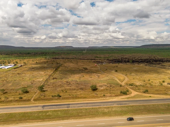 Farm & Agricultural Land