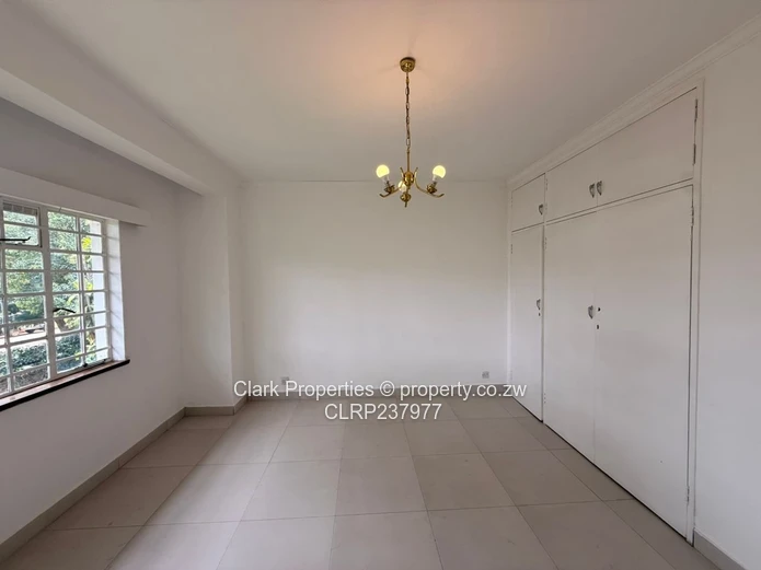 Duplex for Rent - Avenues