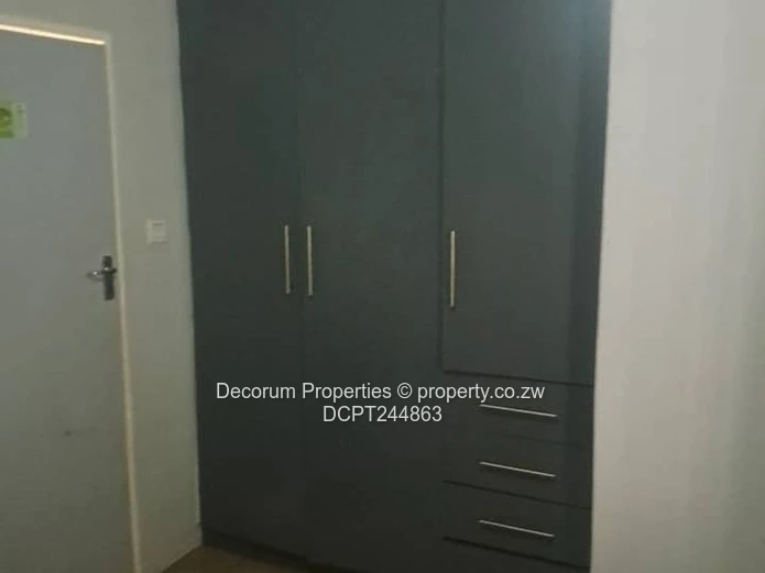 Spacious 4-Bedroom Home with Borehole in Dawnview for Rent!