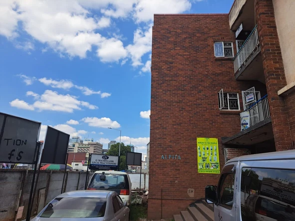 3 Bedroom Flat & Apartment