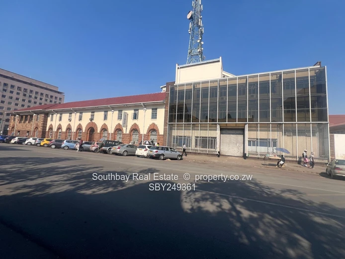 To Let – Prime Ground Floor Commercial Space (Sole Mandate)