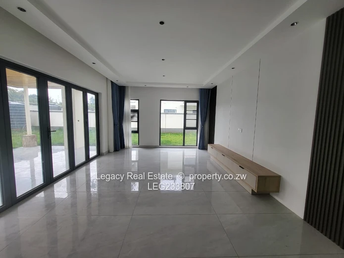 Exclusive High-End 5-Bedroom Residence in Pomona,Modern Luxury Living