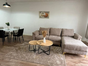 2 Bedroom Garden Flat