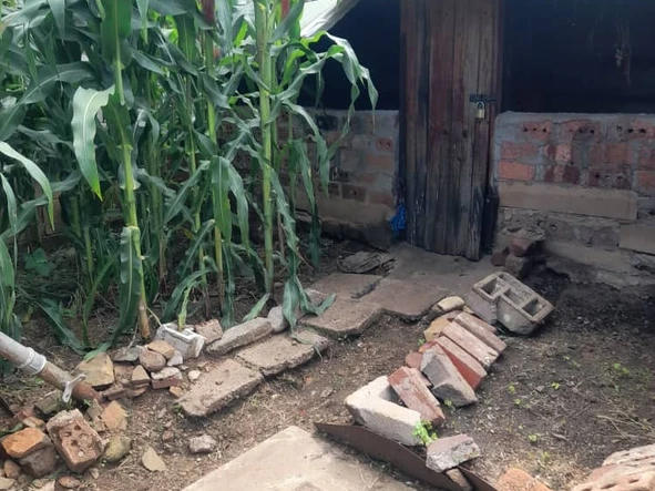 4 Bedroom Flat & Apartment