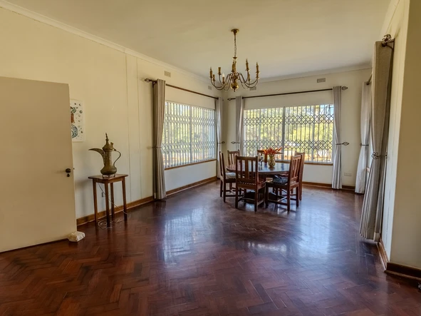 5 Bedroom House