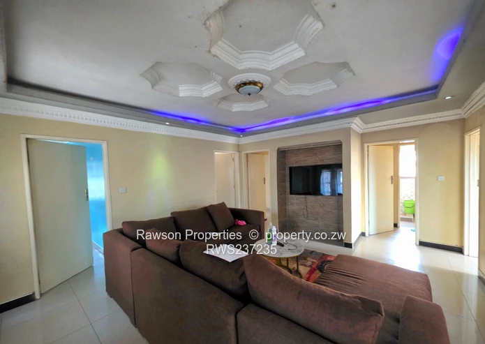 Neat as a pin! (Sole Mandate)