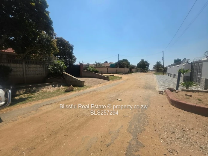 3 Bedroom house for rent in Zimre park