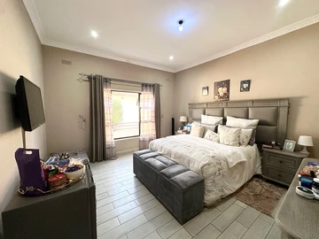 4 Bedroom Townhouse Complex