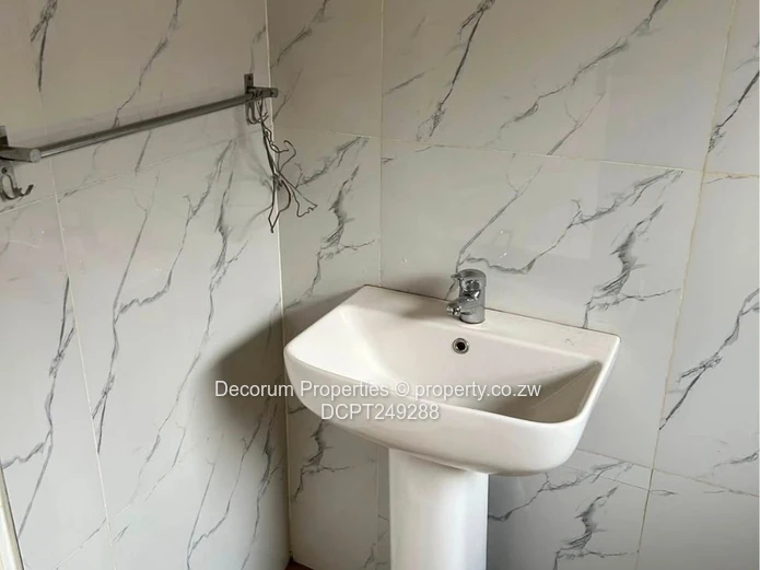 ?? *Rainham House for Sale – US$70,000*