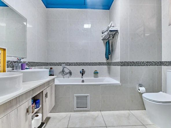 3 Bedroom Garden Flat