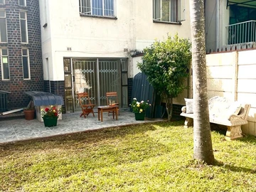 3 Bedroom Flat & Apartment