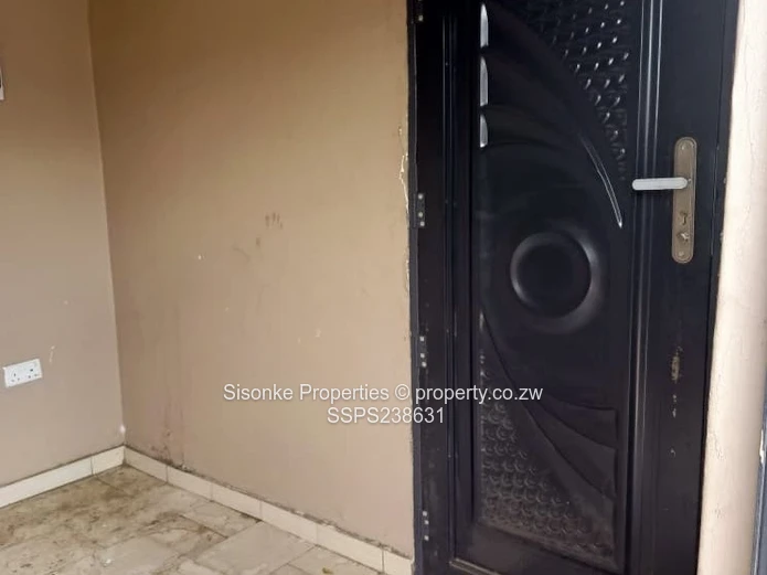 2 ROOMS TO RENT IN HIGHFIELDS by 2 Units