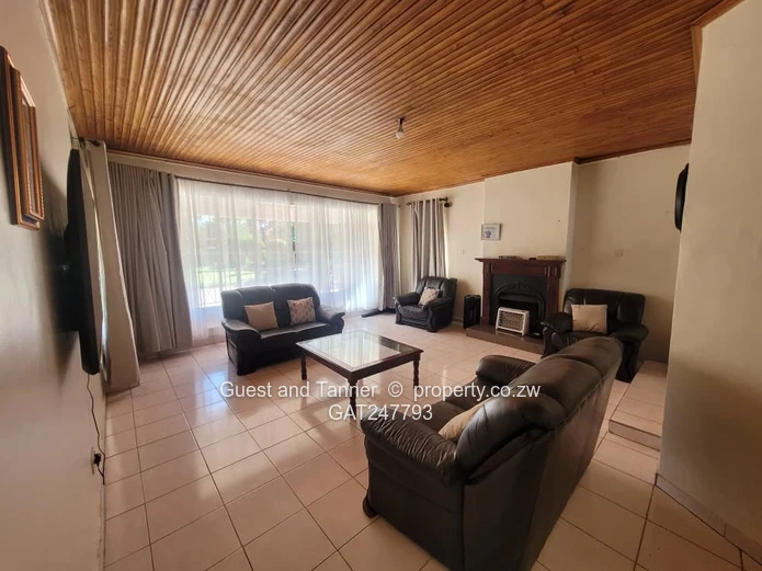New Marlborough Neat and Spacious Family Home - 4 Bedrooms to Rent