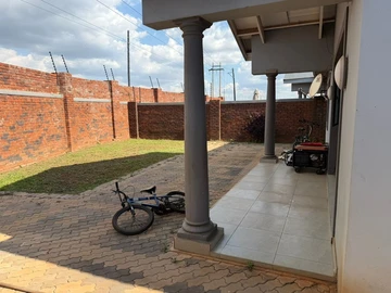 2 Bedroom Garden Flat