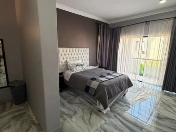 Flat & Apartment