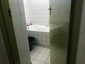2 Bedroom Flat & Apartment