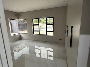 2 Bedroom Garden Flat