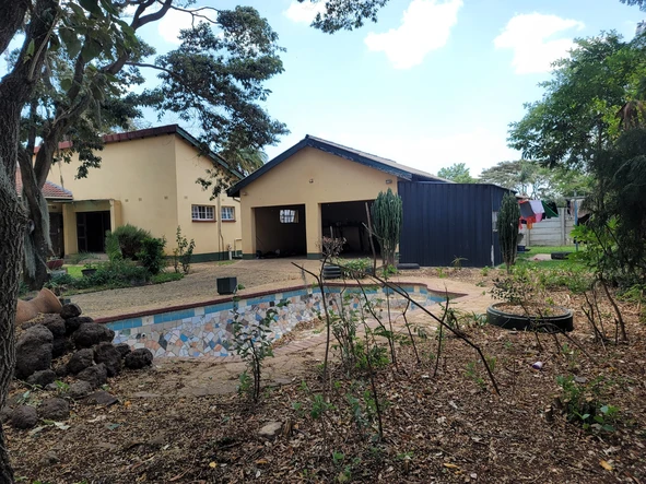 5 Bedroom House