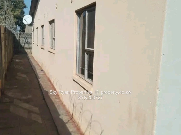 Warren Park 1 House For Sale