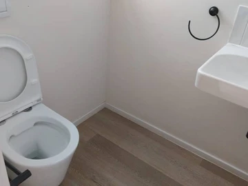 3 Bedroom Flat & Apartment