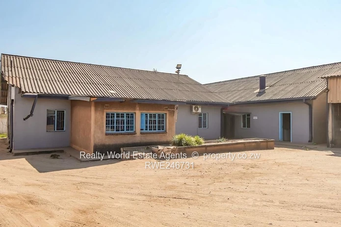 Willowvale Industrial Prooperty For Sale