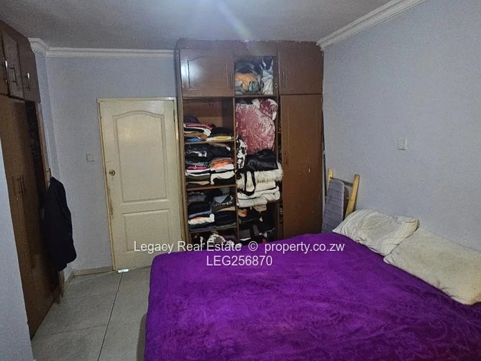 Renovated 4-Bed Waterfalls Home — Borehole , geyser & Modern Lounge