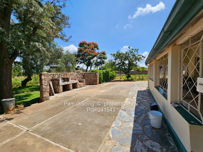 Neat Family Residence