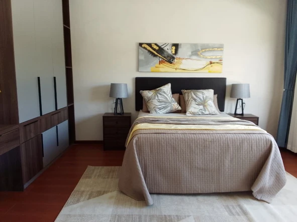 8 Unit Townhouse Complex