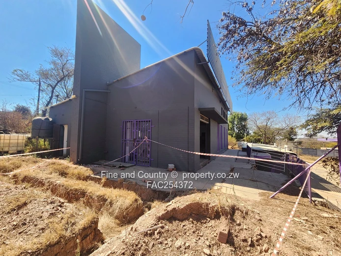  FOR SALE – Service Station Riverside North