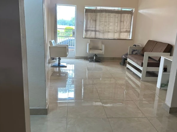 3 Bedroom Flat & Apartment