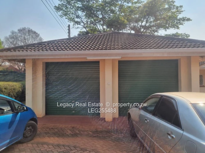 Borrowdale 5-Bed Home with Double Garage & Borehole