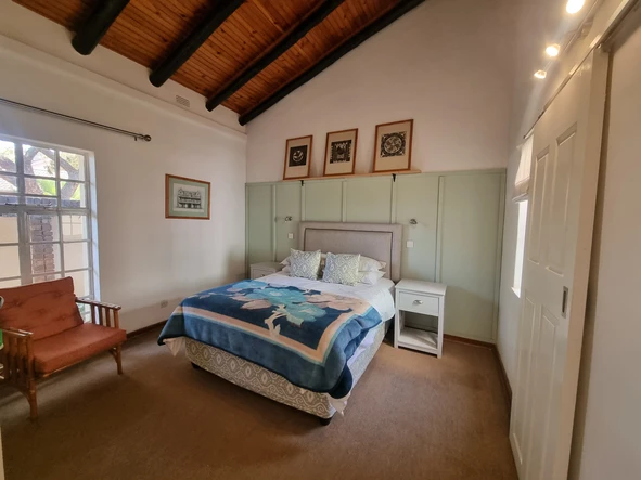 3 Bedroom Flat & Apartment