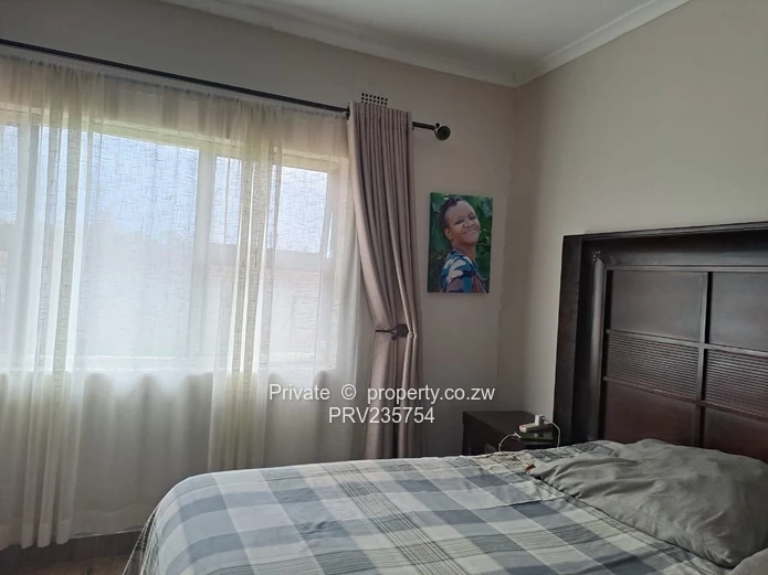 House to let (Sole Mandate)