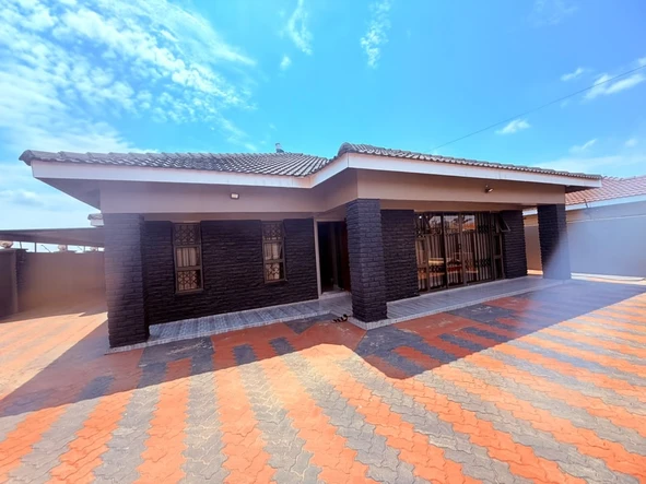 5 Bedroom House
