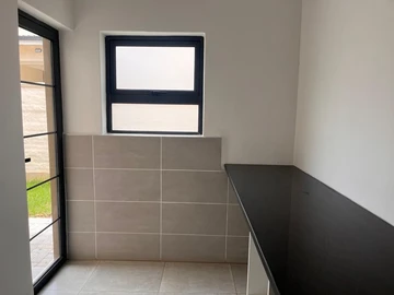 3 Bedroom Garden Flat
