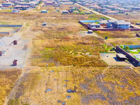 Sandton Phase 2 stand for sale