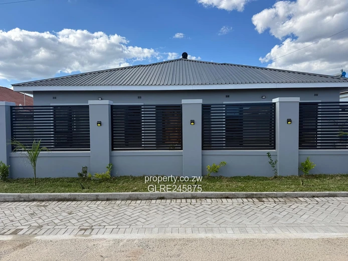 Mabvazuva: Modern 3-Bed Home with Borehole & Paved Yard